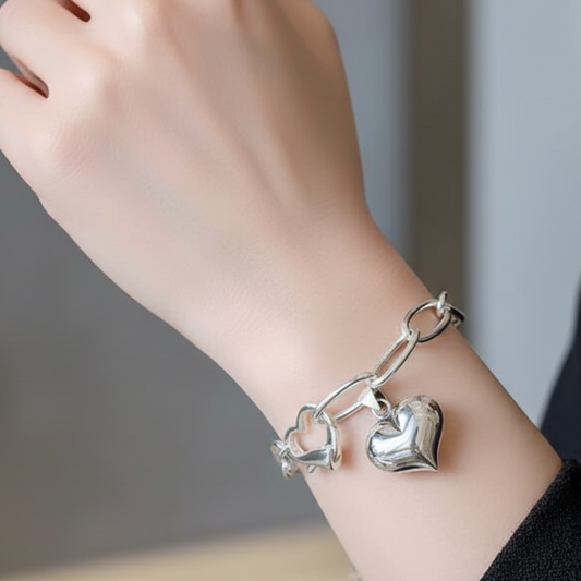 Pulsera de Plata 925 con colgantes en forma de corazón - Love Strong
