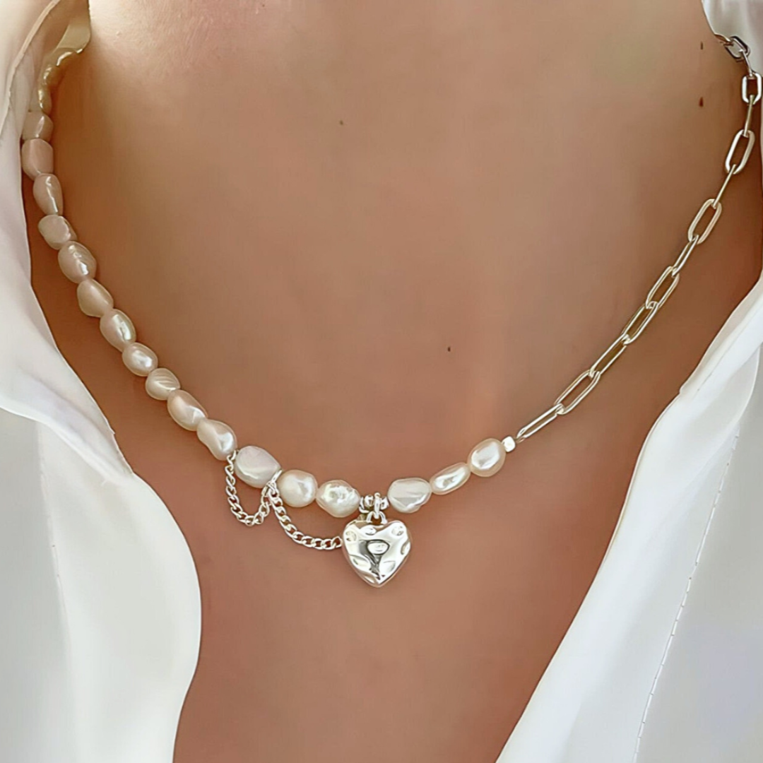 Collar de Plata 925 con perlas y un colgante de corazón - Tunica