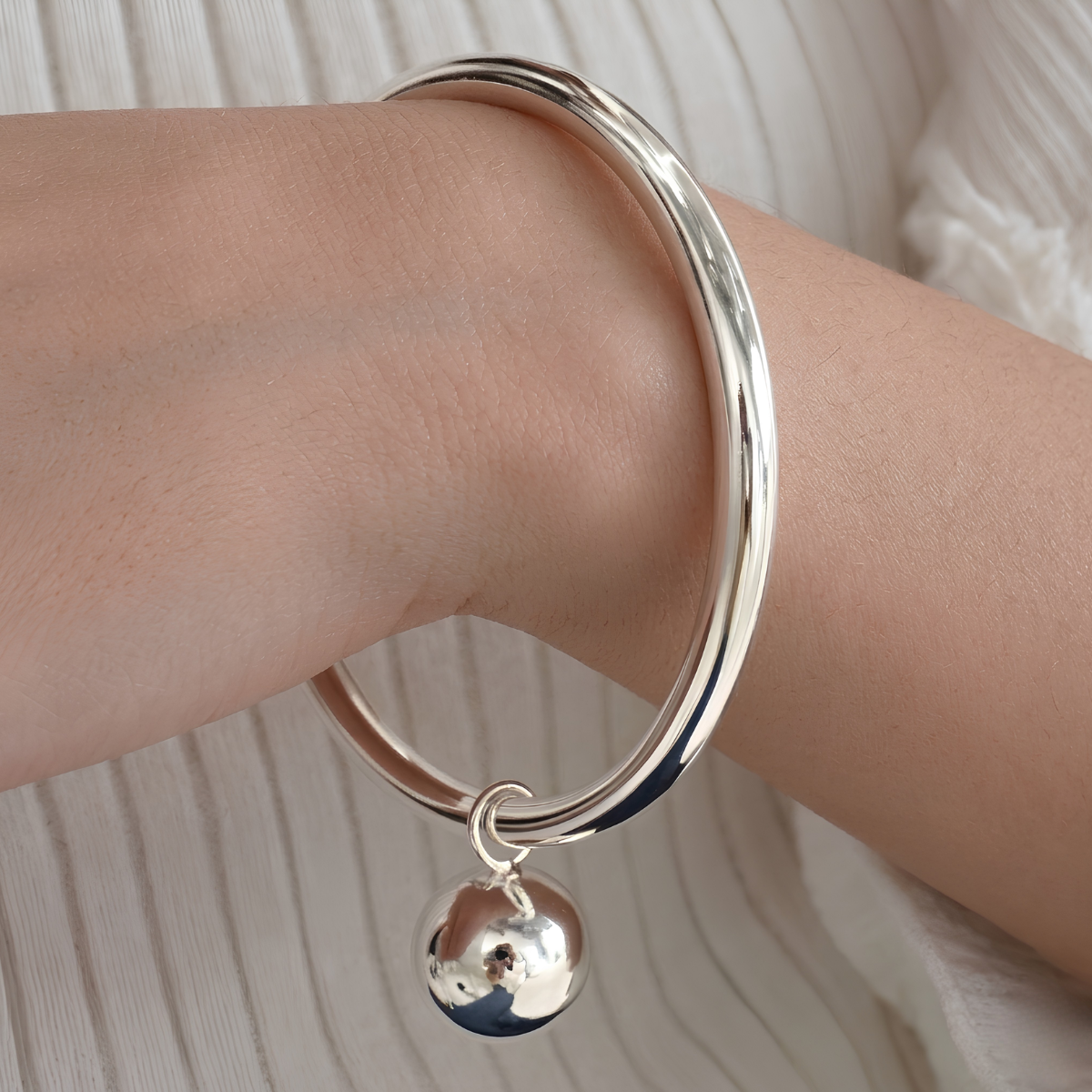 Pulsera de Plata 925 con colgante en forma de esfera - Kayla